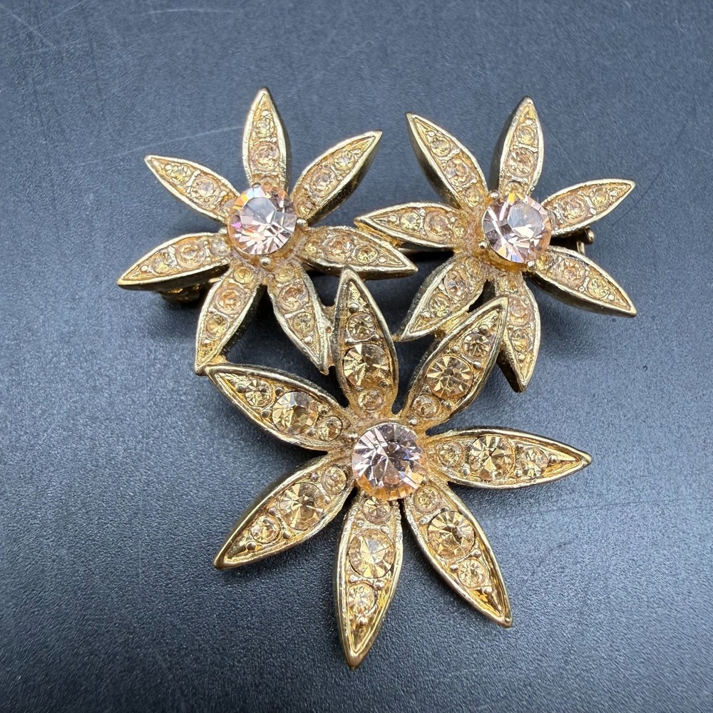 Vintage Liz Claiborne Rhinestone Flower Brooch Gold Tone Floral Pin Signed LC
